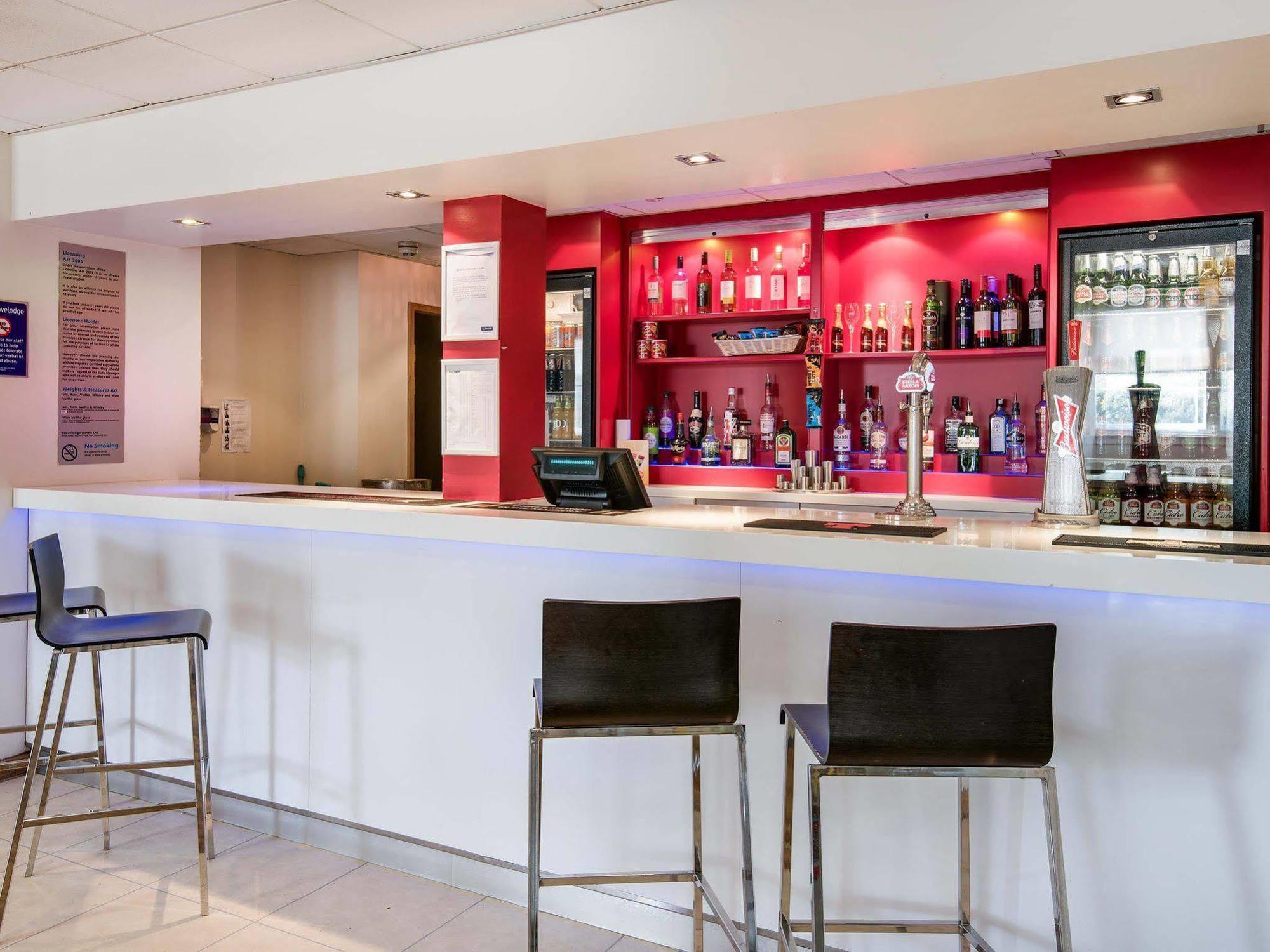 Travelodge Cameron Toll Hotel Эдинбург Экстерьер фото