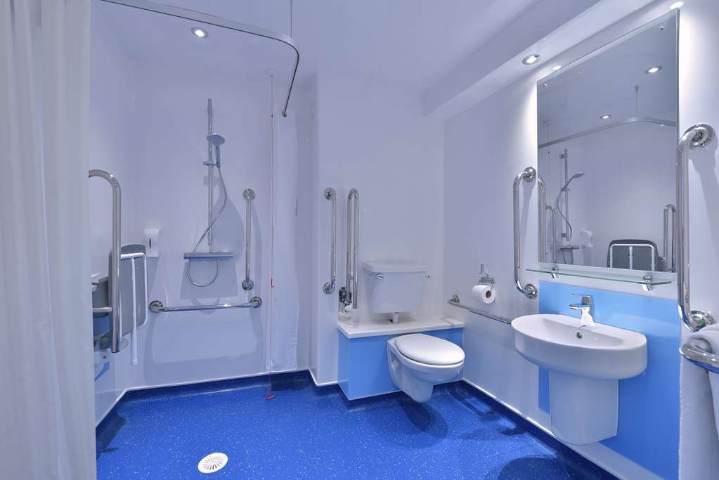Travelodge Cameron Toll Hotel Эдинбург Номер фото